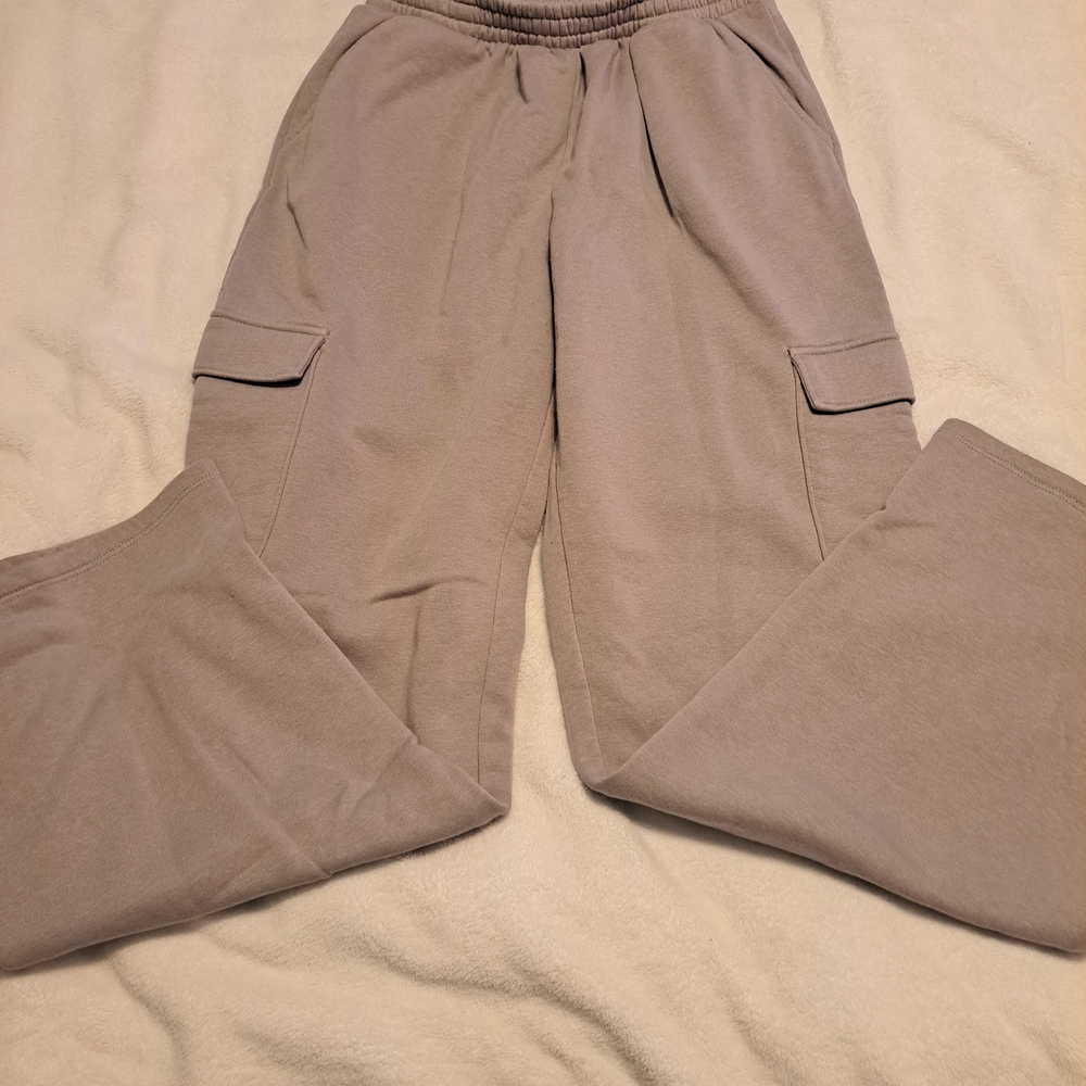 No Boundaries Taupe Elastic Waist Fleece Cargo Pants